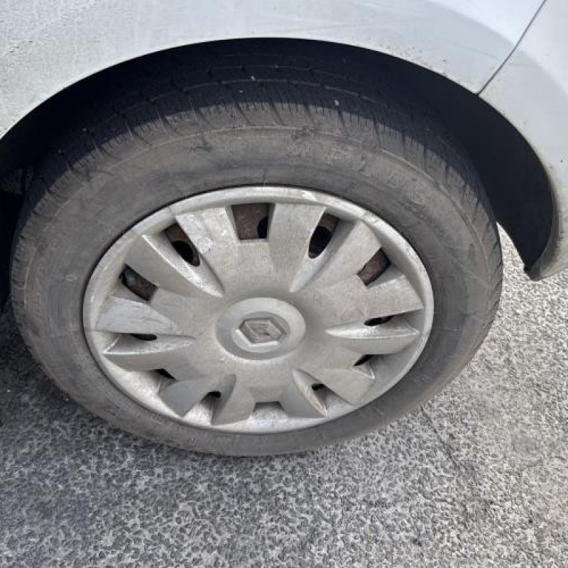 Aile avant droit RENAULT CLIO 3 Photo n°18