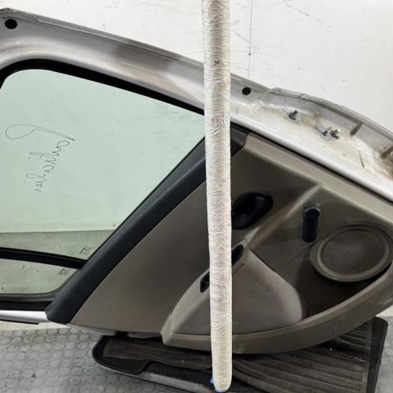 Porte arriere gauche RENAULT CLIO 3 Photo n°5