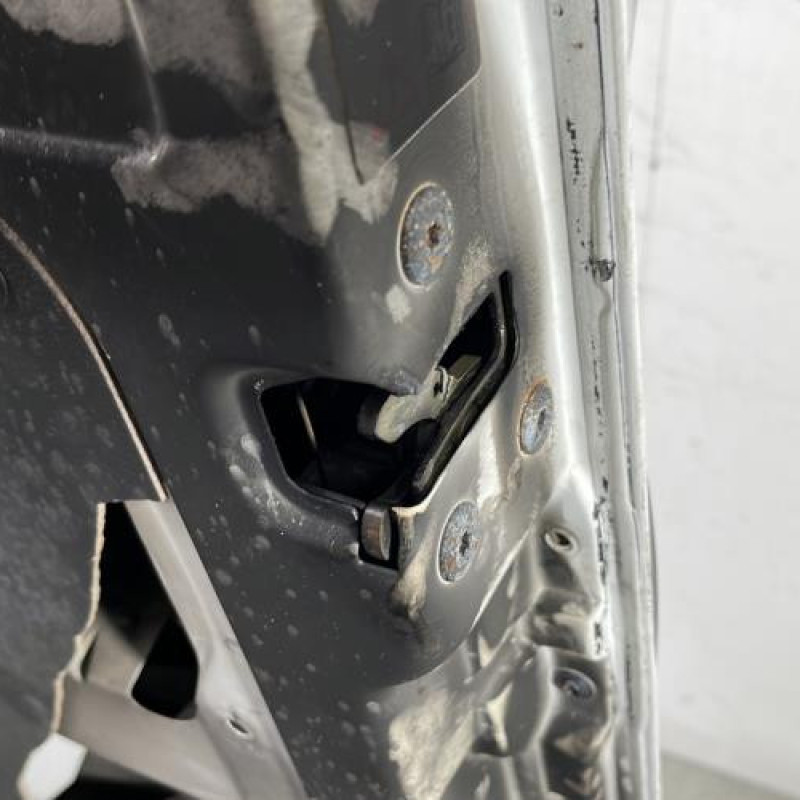 Porte de coffre droit RENAULT MASTER 2 Photo n°6