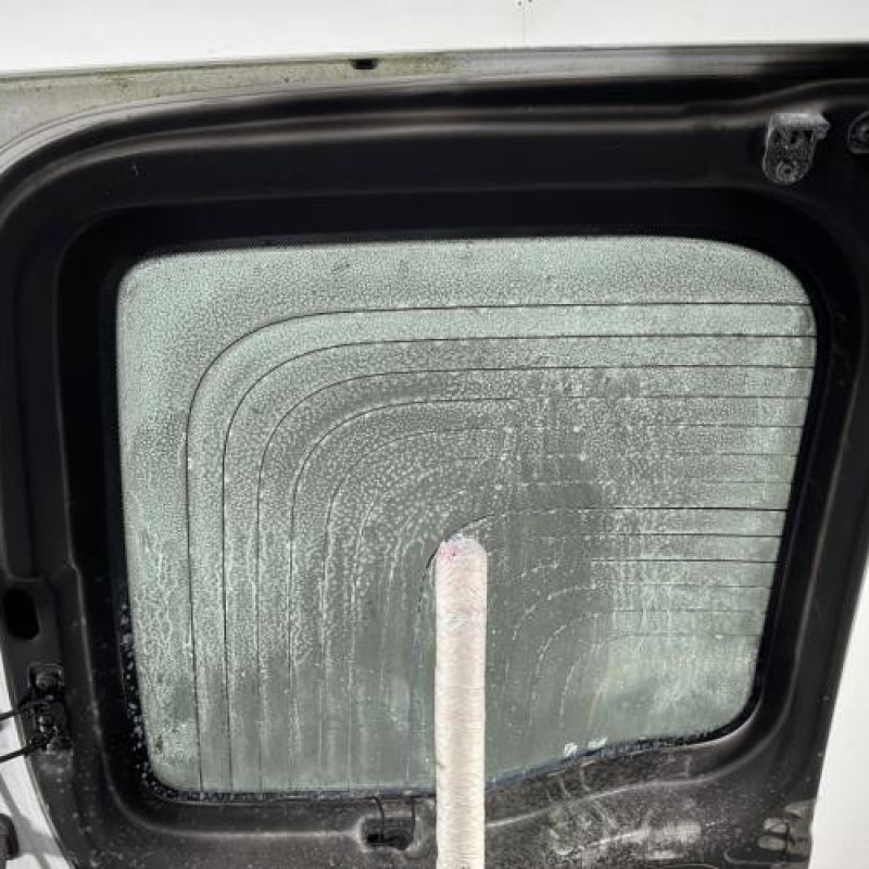 Porte de coffre droit RENAULT MASTER 2 Photo n°8