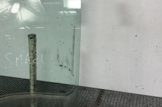 Vitre avant gauche RENAULT MASTER 2