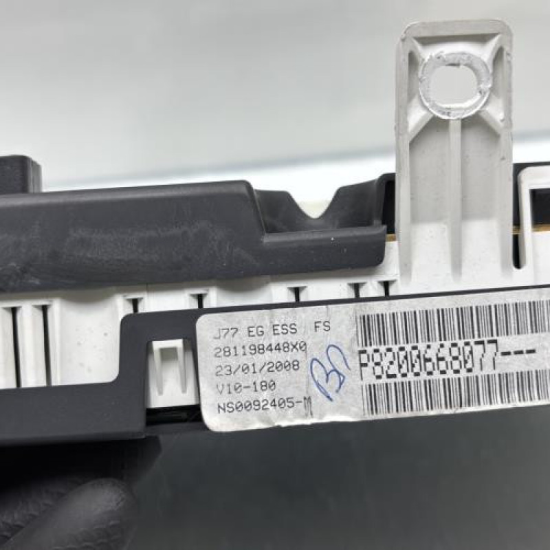 Compteur RENAULT GRAND MODUS Photo n°4