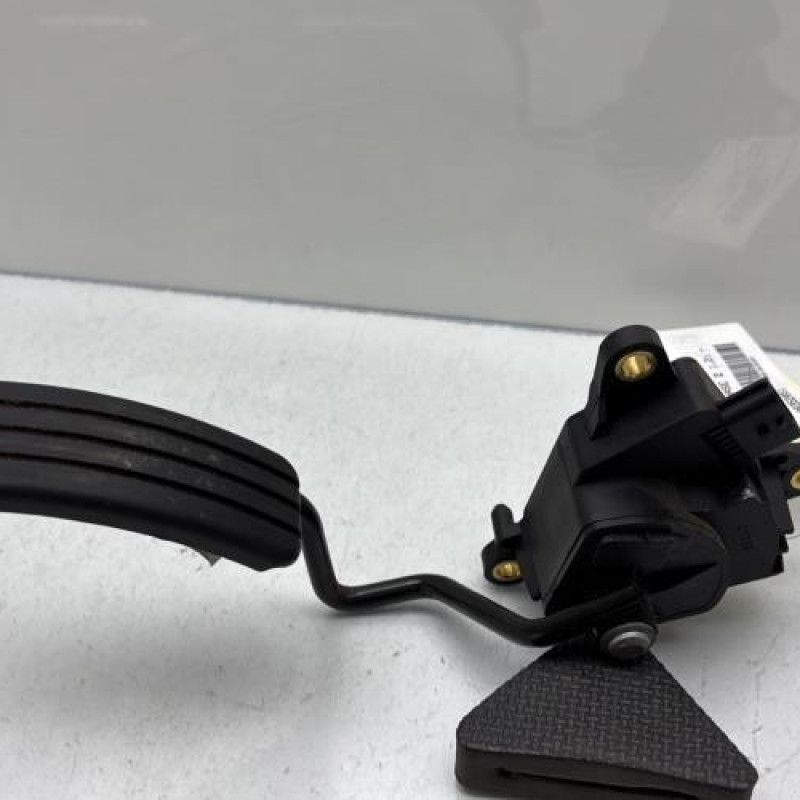 Pedale d'accelerateur RENAULT GRAND MODUS Photo n°1