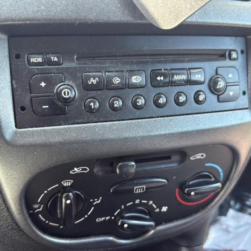 Poignee interieur arriere droit PEUGEOT 206 Photo n°15