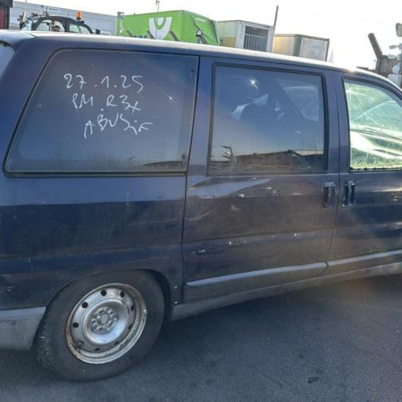 Feu arriere secondaire gauche (feux) CITROEN EVASION Photo n°10