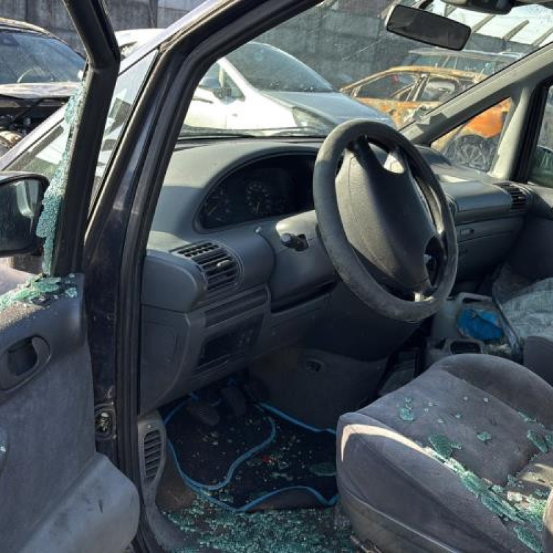 Feu arriere secondaire gauche (feux) CITROEN EVASION Photo n°13