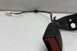 Attache ceinture arriere gauche PEUGEOT 308 2