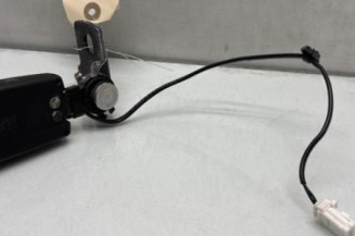 Attache ceinture arriere gauche PEUGEOT 308 2