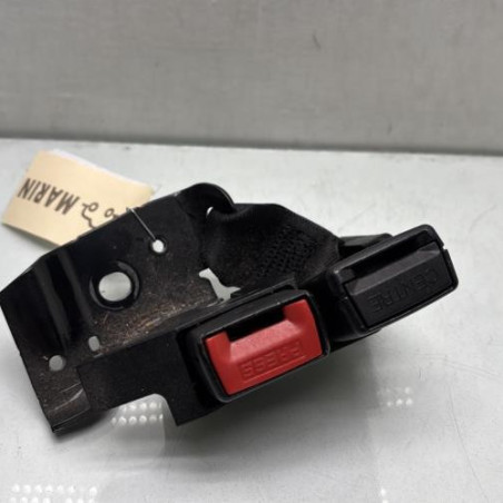Attache ceinture arriere gauche RENAULT CLIO 3