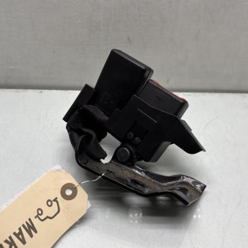 Attache ceinture arriere gauche RENAULT CLIO 3 Photo n°3