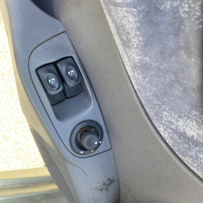 Cremaillere assistee RENAULT MEGANE 1 Photo n°14