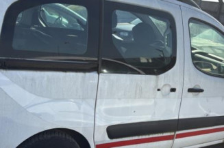Feu arriere principal gauche (feux) PEUGEOT PARTNER 2
