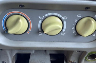 Poignee interieur avant gauche RENAULT TWINGO 1