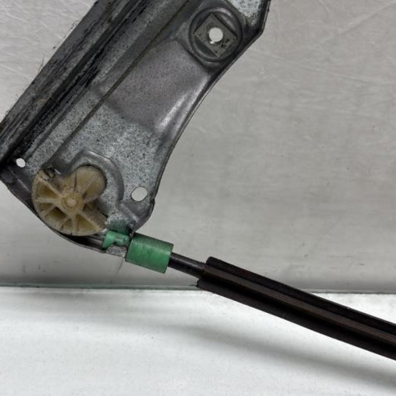 Leve vitre electrique avant droit RENAULT CLIO 2 Photo n°4