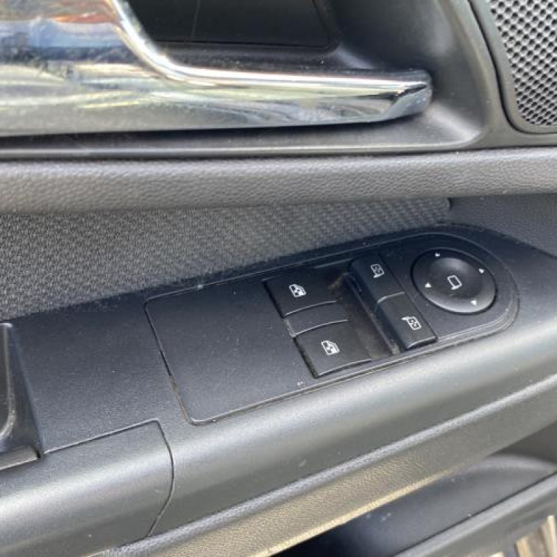 Serrure arriere gauche OPEL ZAFIRA B Photo n°15