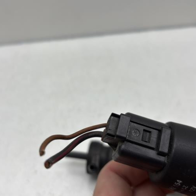 Pompe lave glace avant BMW X5 E53 Photo n°3