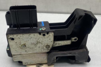 Serrure avant droit FORD FIESTA 5
