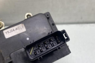 Serrure avant gauche FORD FIESTA 5