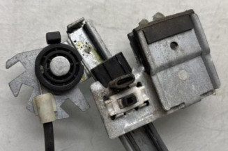 Leve vitre electrique avant droit SKODA FABIA 1