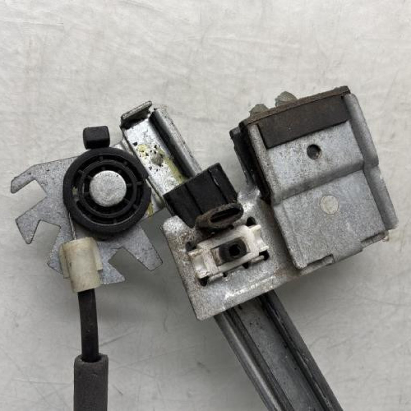 Leve vitre electrique avant droit SKODA FABIA 1 Photo n°3
