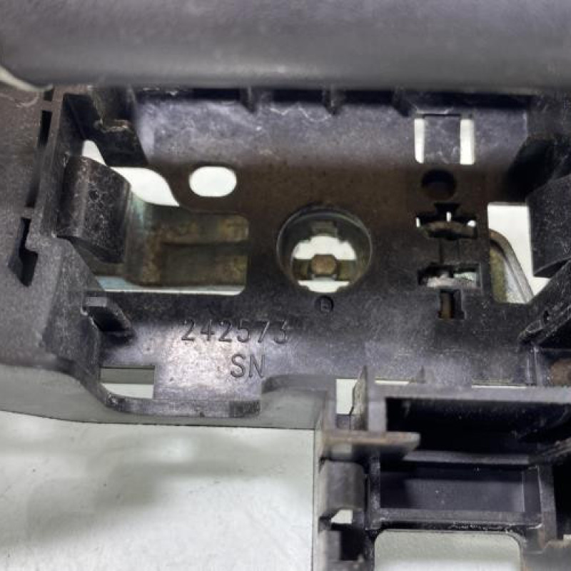 Poignee porte avant gauche RENAULT GRAND SCENIC 3 Photo n°4