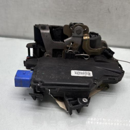 Serrure avant droit SKODA FABIA 1