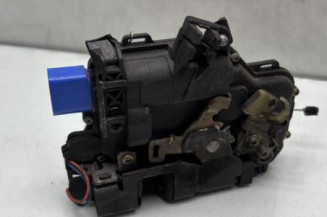 Serrure avant droit SKODA FABIA 1