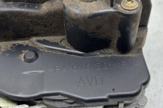 Serrure avant droit PEUGEOT 307