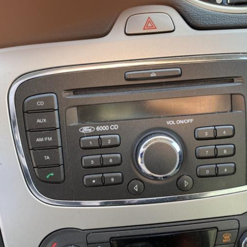 Antenne FORD FOCUS 2 Photo n°20