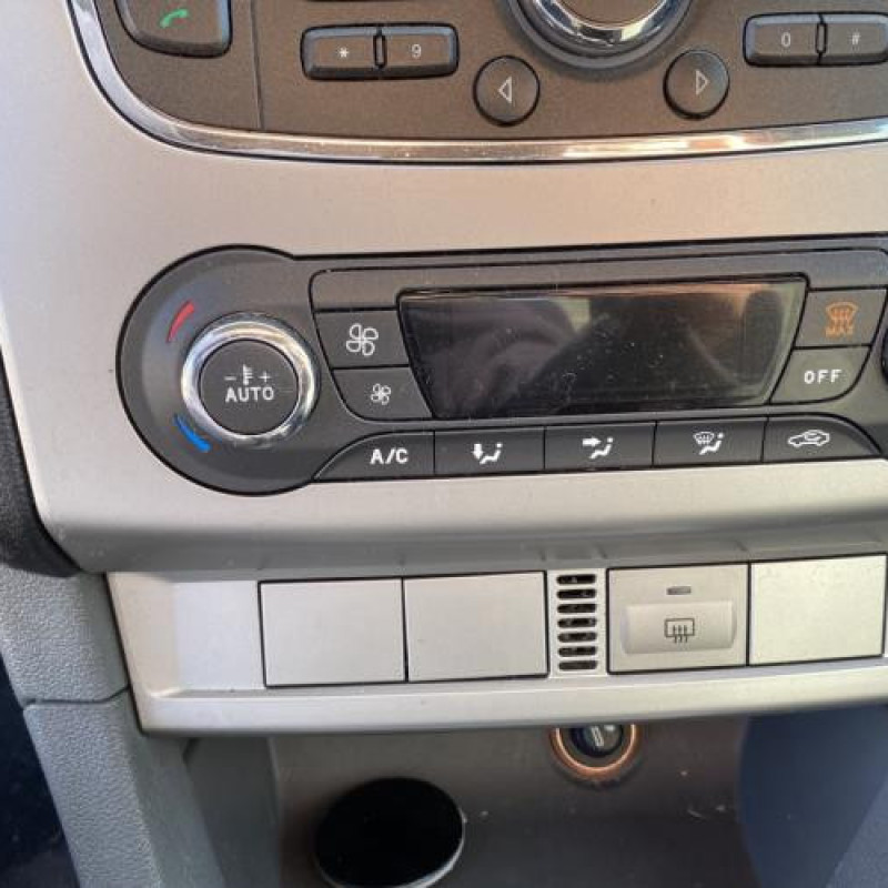 Bouton de coffre FORD FOCUS 2 Photo n°20