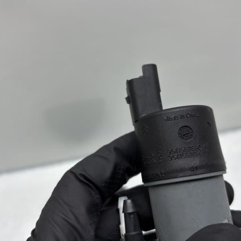Pompe lave glace avant DACIA DUSTER 1 Photo n°4