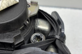 Pretensionneur de ceinture avant droit DACIA DUSTER 1