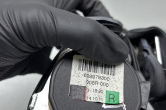 Pretensionneur de ceinture avant droit DACIA DUSTER 1