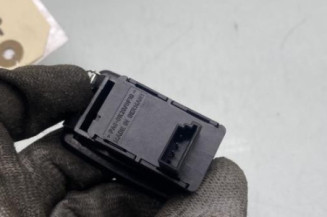 Interrupteur de leve vitre arriere droit BMW SERIE 3 E91