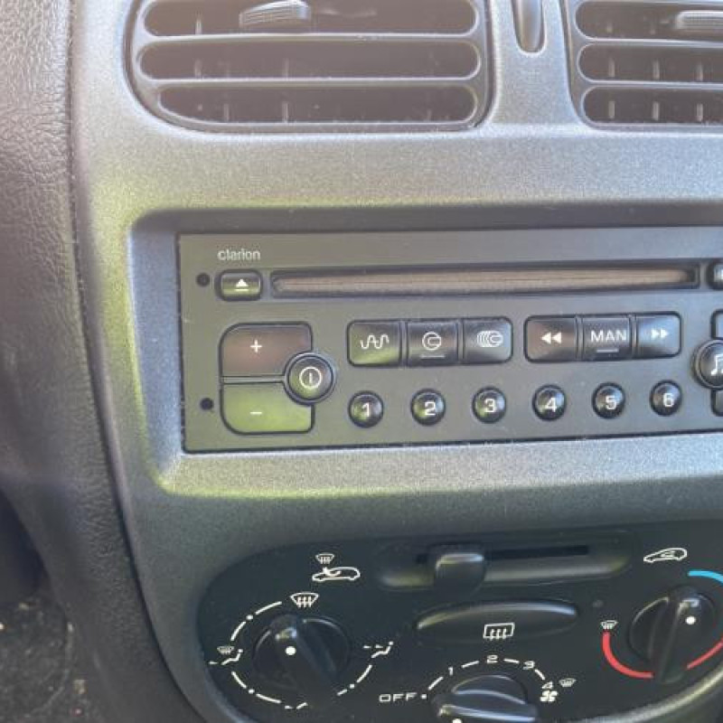Antenne PEUGEOT 206 Photo n°17