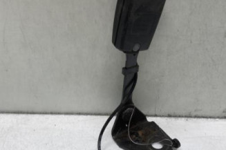 Attache ceinture arriere gauche PEUGEOT 3008 1 Photo n°1