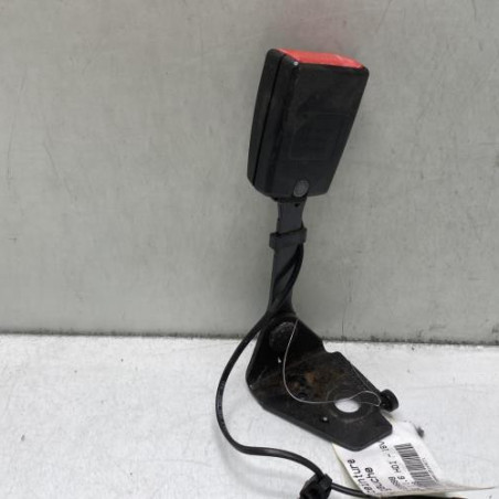 Attache ceinture arriere gauche PEUGEOT 3008 1 Photo n°1