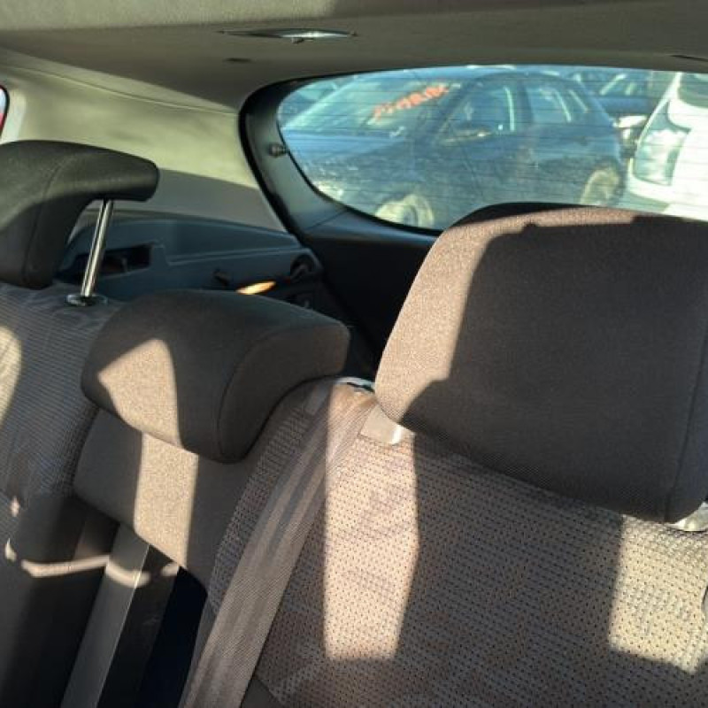 Attache ceinture arriere droit PEUGEOT 3008 1 Photo n°15