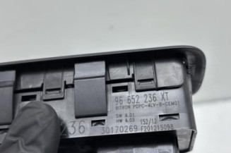 Interrupteur de leve vitre avant gauche CITROEN C3 2