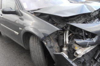 Pare choc arriere RENAULT MEGANE 2