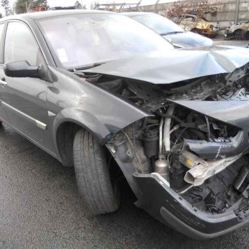 Pare choc arriere RENAULT MEGANE 2 Photo n°7
