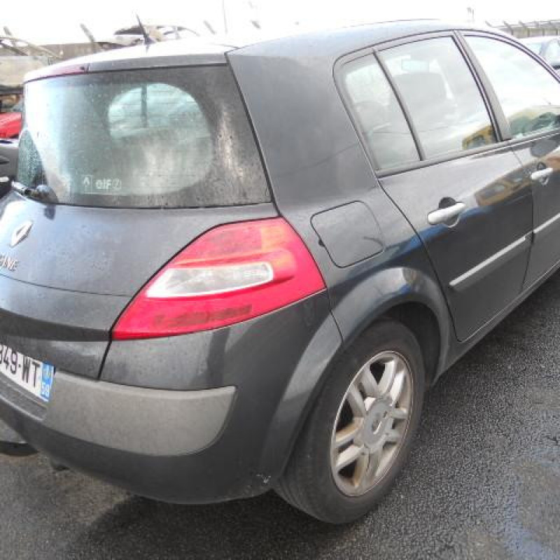 Pare choc arriere RENAULT MEGANE 2 Photo n°8