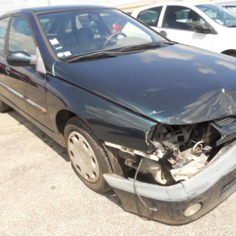 Pare choc arriere RENAULT LAGUNA 1 Photo n°5