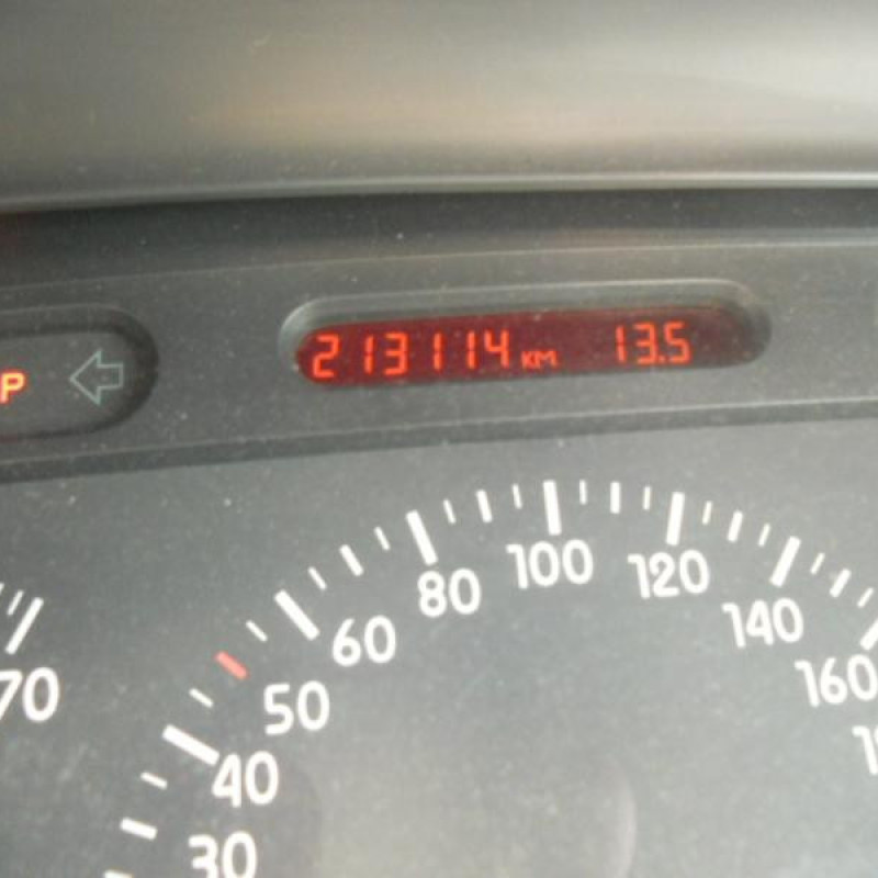 Pare choc arriere RENAULT LAGUNA 1 Photo n°11