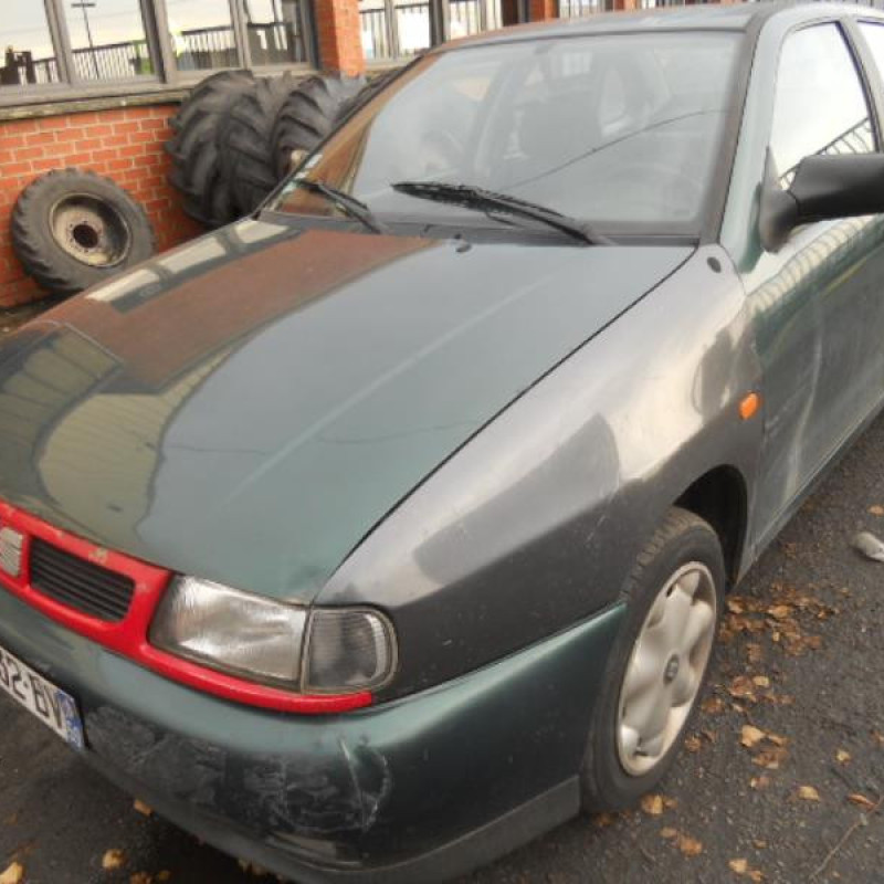 Pare choc arriere SEAT CORDOBA 1 Photo n°6