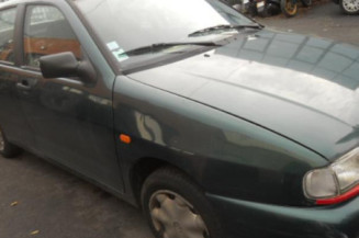 Pare choc arriere SEAT CORDOBA 1