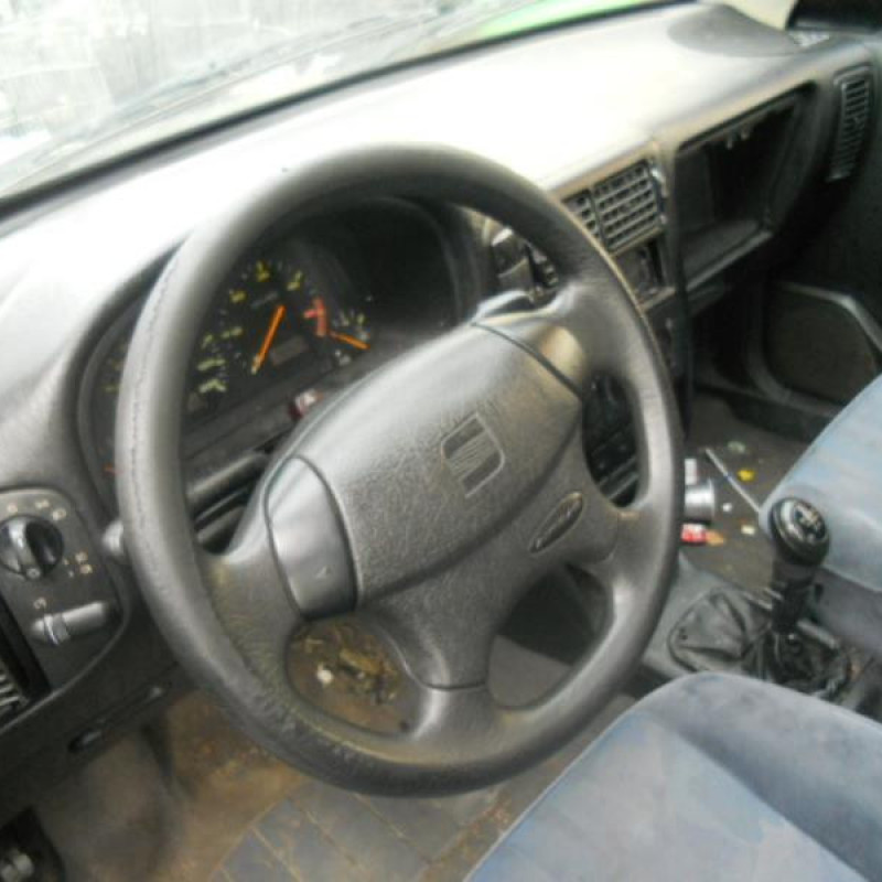 Pare choc arriere SEAT CORDOBA 1 Photo n°10