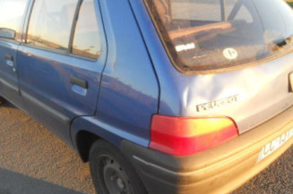 Pare choc arriere PEUGEOT 106