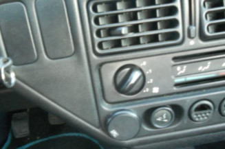 Pare choc arriere PEUGEOT 106