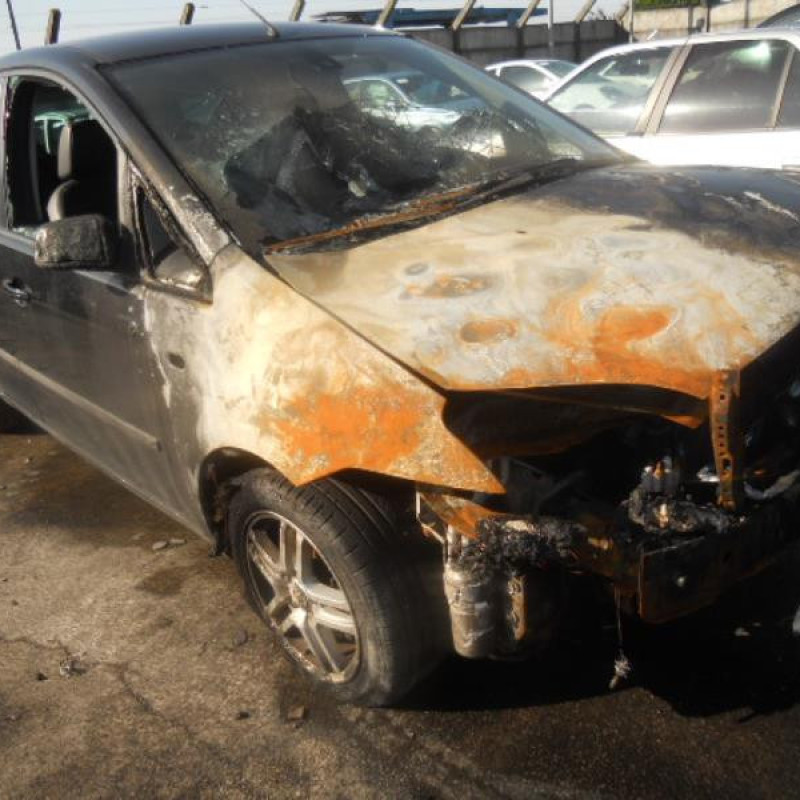 Pare choc arriere FORD C-MAX 1 Photo n°7